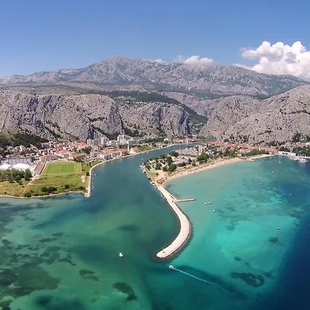 By The Sea - 21590 * Omis